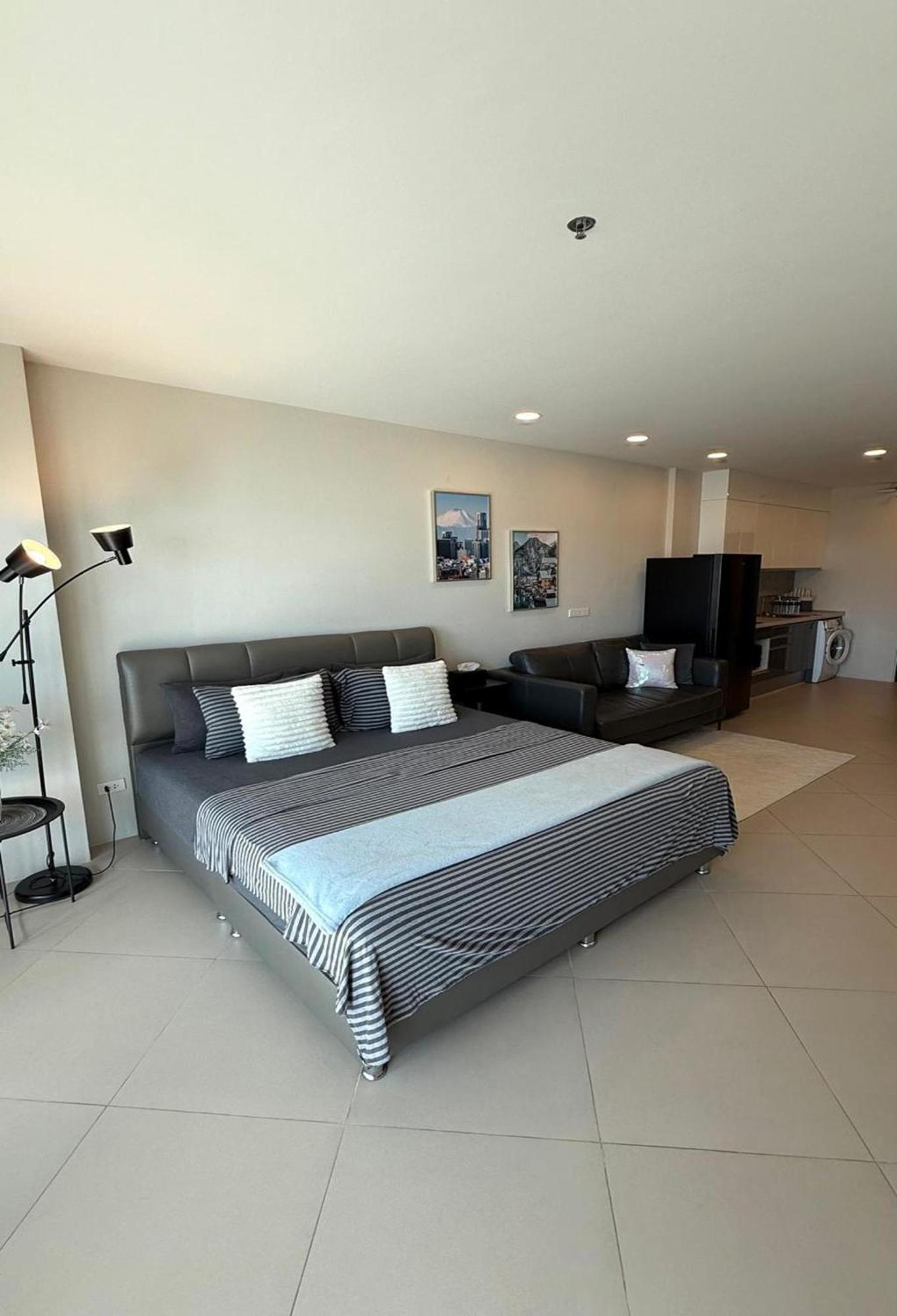 View Talay Condominium By Vlad Property Pattaja Szoba fotó